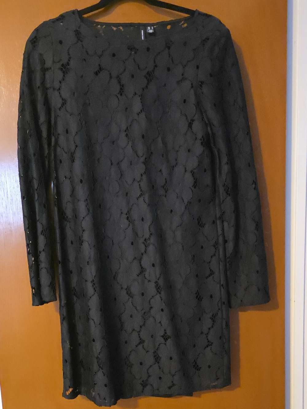 Vero Moda Black Lace Long-Sleeve Shift Dress